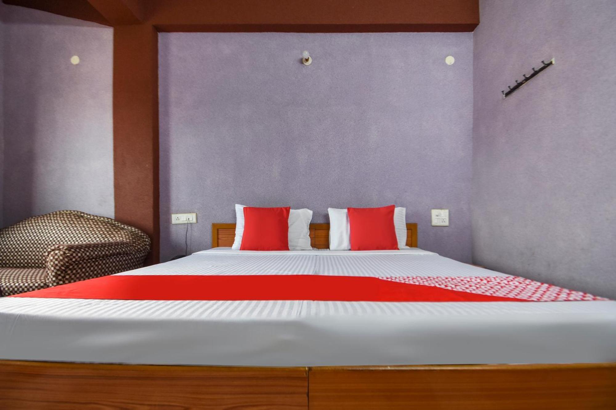 Oyo Flagship Vibes Hotel Nalagarh Ngoại thất bức ảnh